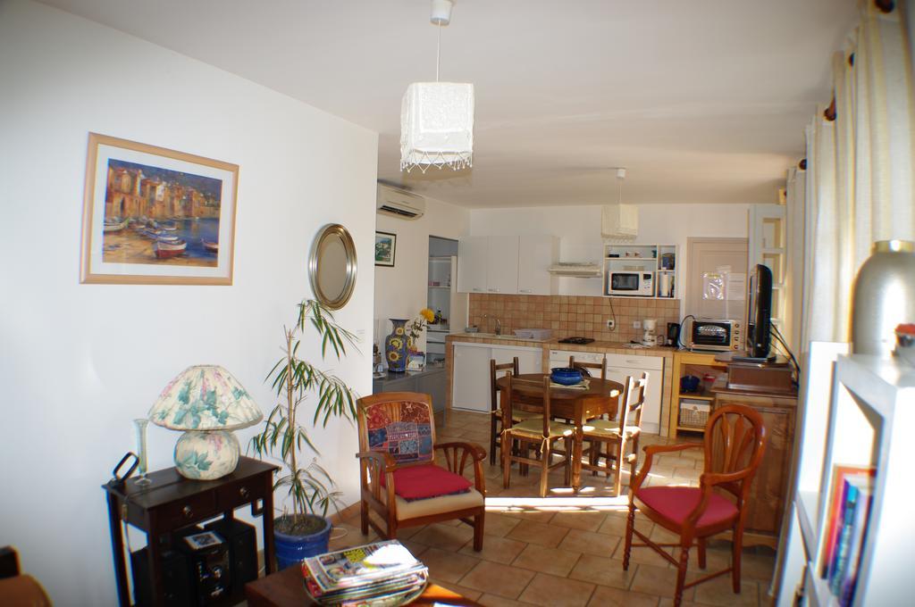 Gite , Maison De Vacances Avec Exterieur Et Terrasse Fleurie Meuble Tourisme 3 Etoiles Santa-Lucia-di-Tallano Exterior photo